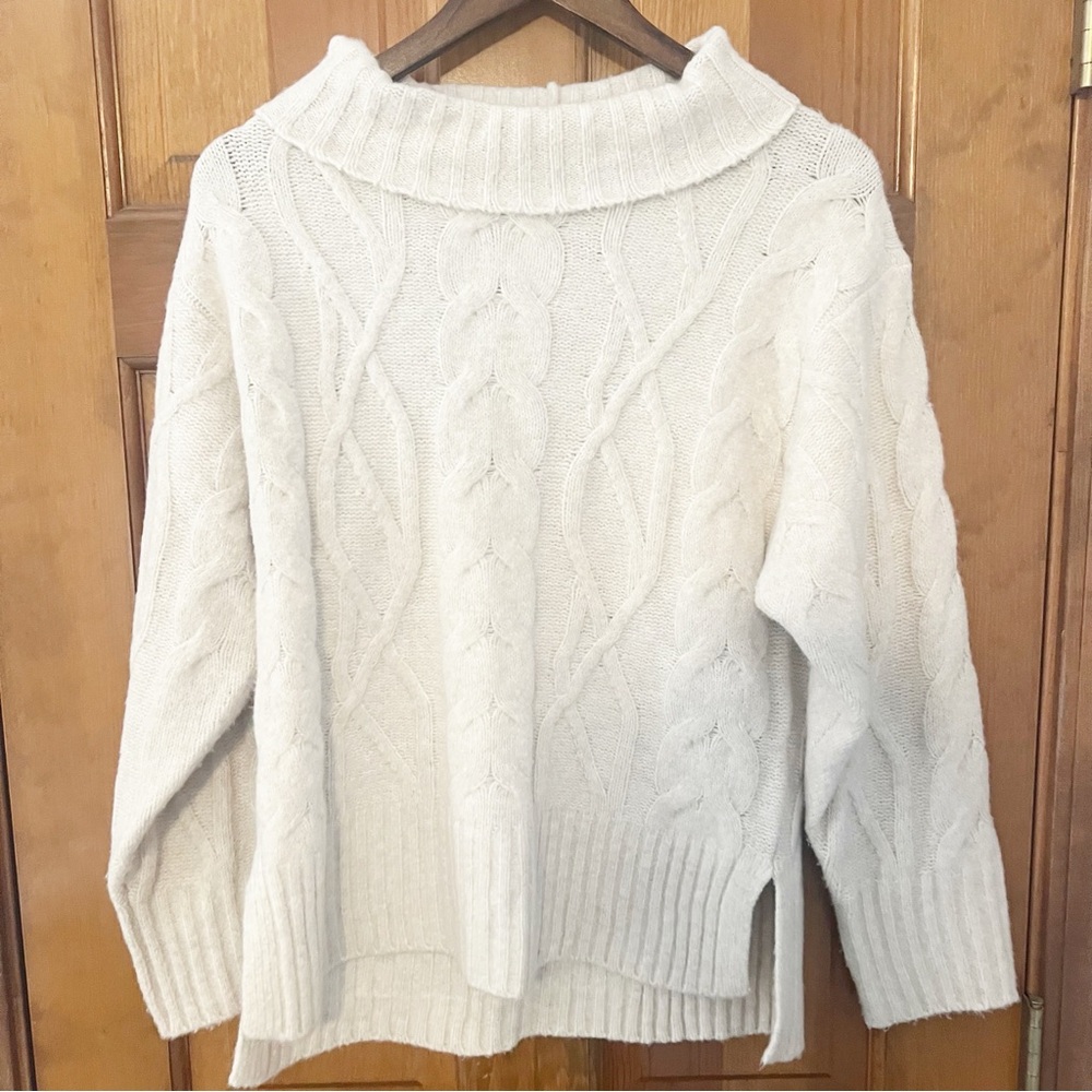 a new day Cable Knit Turtleneck Sweater Womens Size XS Cream Cowlneck Cozy‎ Soft